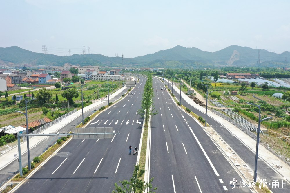 Beilun Huangshan روڈ ویسٹ ایکسٹینشن (Xiaojiajiang Road - Fuchunjiang Road) باضابطہ طور پر ٹریفک کے لیے کھول دیا گیا